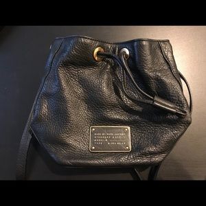Marc Jacobs “too got to handle” bucket crossbody